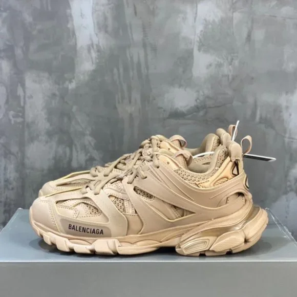 Tan balenciaga sneakers outlet
